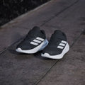 Adidas calzado infantil negro y blanco - ADI-CAL-05